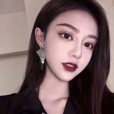 白宫新闻秘书莱维特：（被问及首艘油轮何时可通过霍尔木兹海峡时）目前尚无定论。